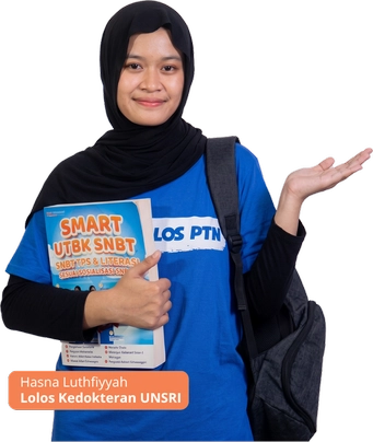 Siswa Latis Supercamp membawa buku Smart UTBK SNBT
